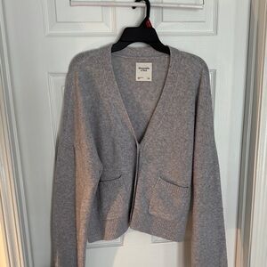 Abercrombie & Fitch Women’s Gray Sweater